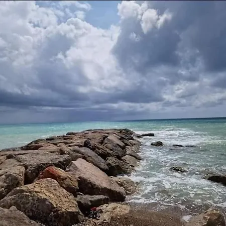 Mon-apart- Playa